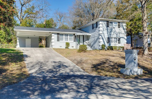 Columbia House | 2 Mi to Downtown Columbia: Home w/Theater Room!