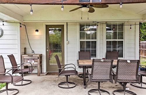 McQueeney Cottage | 2 Mi to Lake Mcqueeny: Gem w/Covered Patio