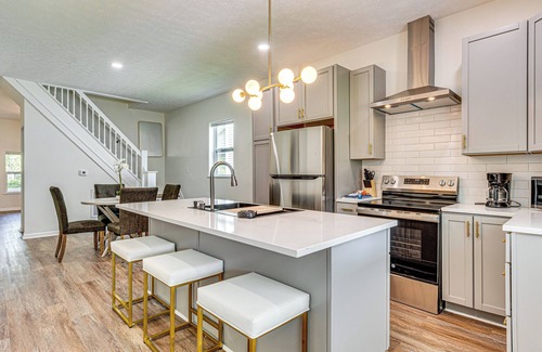 Near Northside House | 2 Mi to Mass Ave: Indianapolis Townhome Near Parks