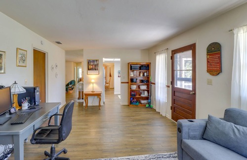 Dunnellon House | 2 Mi to Rainbow River: Home in Dunnellon