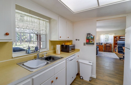 Dunnellon House | 2 Mi to Rainbow River: Home in Dunnellon