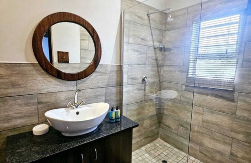 Potchefstroom House | 2 Owls Guesthouse