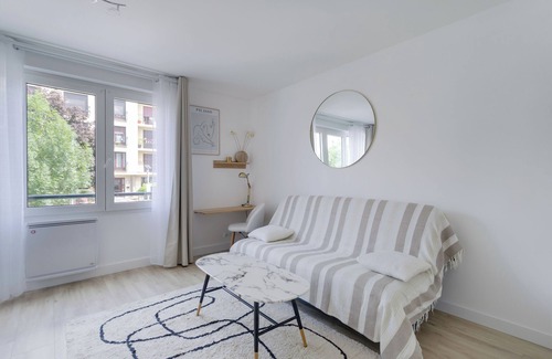Lagny-sur-Marne Apartment | 2 Pièces Refait à Neuf/Parking/15mn Disney