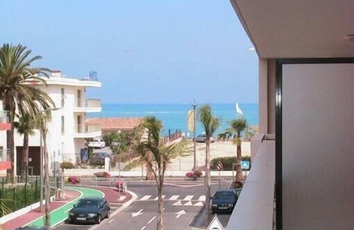 Villeneuve Loubet Beach Apartment | 2 Pieces in Luxurious Residence Royal Cap, sea and swimming pools