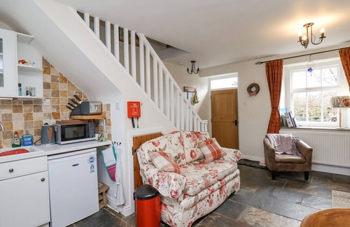 Rosedale Abbey Cottage | 2 PRIMROSE VILLAS, pet friendly, with open fire in Rosedale Abbey