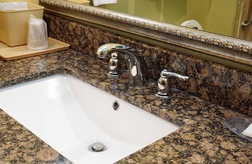 Cresson Hotel | 2 Queen Beds Room, Scottish Inns Cresson, Free Breakfast, Just Off Route 377