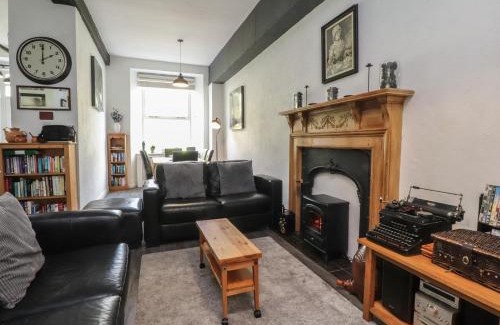 Airton Apartment | 2 Riverside Walk