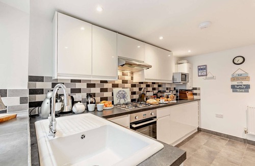 Little Petherick House | 2 Rock Cottages - Two Bedroom House, Sleeps 4