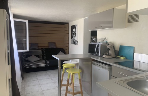 Boulouris-sur-Mer Apartment | 2 room apartment 27 m² in villa St Raphael Boulouris