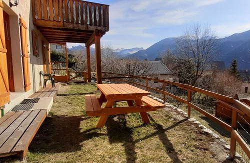 Villars-Colmars Apartment | 2 ROOM APARTMENT IN MOUNTAIN CHALET PETS WELCOME!