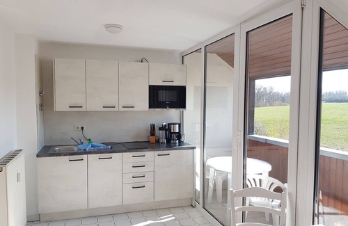Lobbe Apartment | 2 room apartment with balcony - beach house Lobbe Whg 18 + balcony