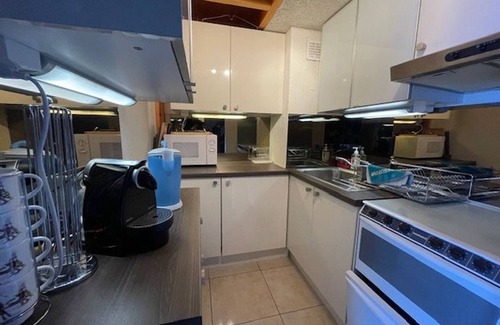 Enchastrayes Apartment | 2-Room Apt at ski slopes, 4 sleeps, balcony