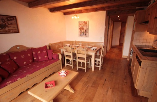 Les Saisies Apartment | 2-room cabin apt 6 pers in Les Saisies, garage included