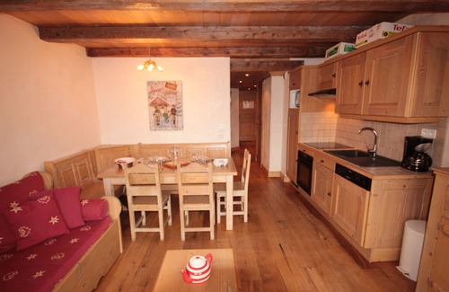 Les Saisies Apartment | 2-room cabin apt 6 pers in Les Saisies, garage included