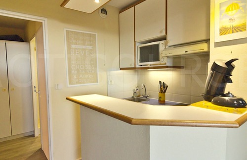 Cap Esterel Apartment | 2-room garden-level with sea view, pool and parking in Saint-Raphaël