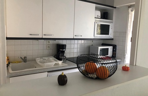 Frejus Plage Apartment | 2 room rental with swimming pool, private parking. 10 minutes walk from the beach