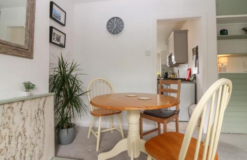 Peterculter Apartment | 2 Station Road East