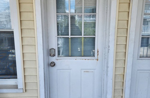 Cape May - Wildwood Apartment | #2 Steps to the beach & the Famous Boardwalk!