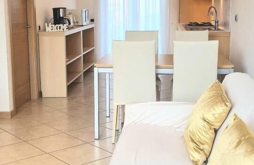 Colico Piano Apartment | 2-storey apartment with lake view, terrace, swimming pool, in the centre, quiet