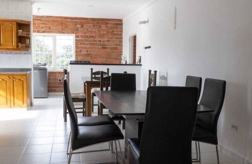 Guarne House | 2-story country farm in Guarne