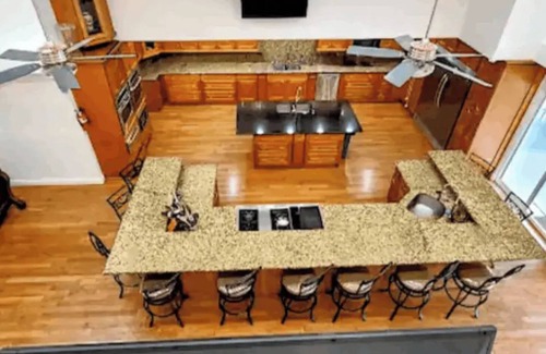 Gulfport House | 2 Stunning Riverfront Homes - Pools, Hot Tubs & So much more! – Sleep up to 45!