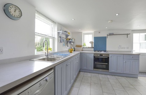 Manaccan Cottage | 2 TRERISE COTTAGE, pet friendly, with open fire in Manaccan