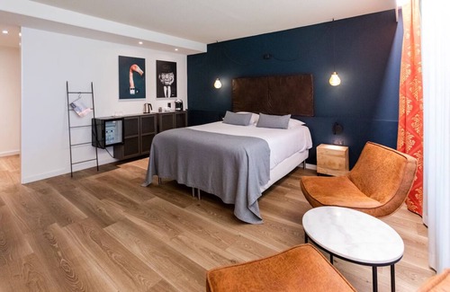 Bosschenhoofd Hotel | 2-Unit Countryside Retreat | Forest Walks, Fresh Air & Stillness Near the City