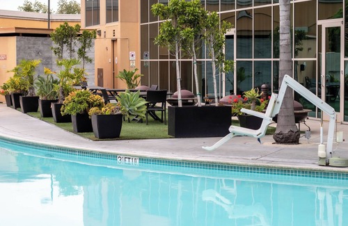 Anaheim Resort House | 2 Units - Resort-Style Stay Near Disneyland, OC Beaches & Anaheim Convention