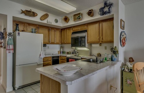 Stone Harbor Condo | 2-WEEK MINIMUM RENTAL. The location just doesn t get any better than this with ocean views from every room! This beachfront top floor unit (3rd floor)
