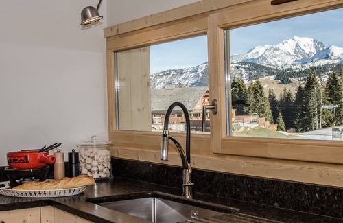 Crest-Voland Ski Chalet | 2 WINGS AND 3 FEATHERS: CONFIDENTIAL RENTAL IN THE MOUNTAINS.