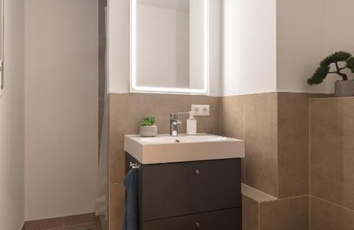 Lauf an der Pegnitz Apartment | 2-Zimmer-Apartment mit Balkon - Nähe SBahn