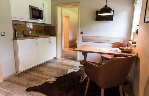 Entfelden Apartment | (2) Zwei-Raum-Ferienwohnung 30 qm, Dusche/WC, Küche, Terrasse u. Garten