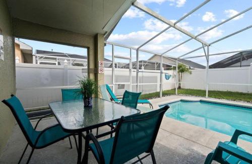 Eagle Pointe South House | 20 mins to Disney, Close to Shops, Private Pool
