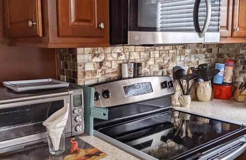 Four Corners Cottage | 20 Minutes to Disney - Cozy Cottage
