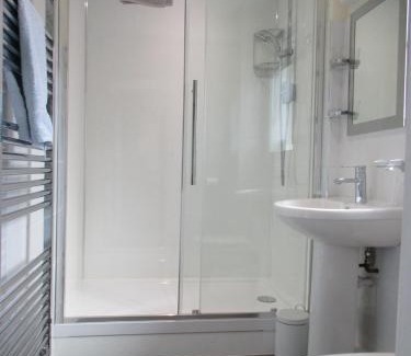 Rugby Apartment | 20 Nightingale Gardens, Coton Park, Rugby CV23 0WT