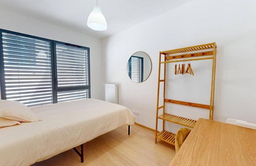 Oullins Resort | 200 m² Private room ∙ 1 bedroom ∙ 1 guest