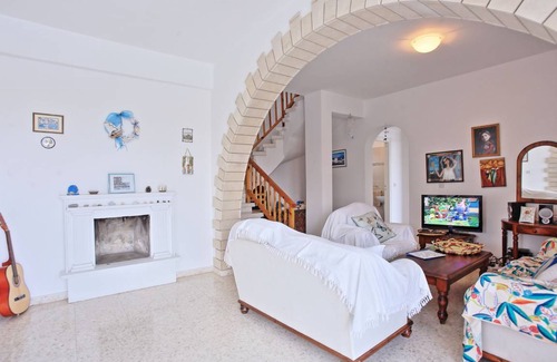 Prodromi Villa | 200 m² Villa ∙ 3 bedrooms ∙ 9 guests