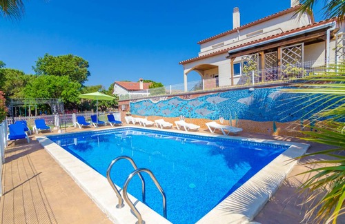 Mas Altaba Villa | 200 m² Villa ∙ 6 bedrooms ∙ 12 guests