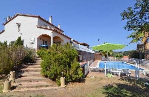 Mas Altaba Villa | 200 m² Villa ∙ 6 bedrooms ∙ 12 guests