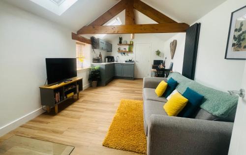 Castle Carrock Apartment | 200 yr old Barn Conversion ,Near Carlisle, the Borders and the North Pennines in peaceful village location