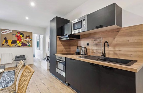 Puteaux Apartment | 201 Suite Anne - Superb apartment