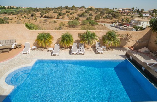 Atalaia Villa | 202 m² Villa ∙ 5 bedrooms ∙ 10 guests