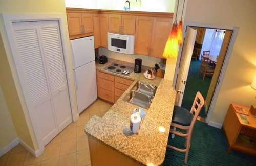 Paradise Island Villa | 2025 Harborside Atlantis: 3BR, 3BA FLASH SALE! Top Fl. Waterfront - Nov 1-8 only