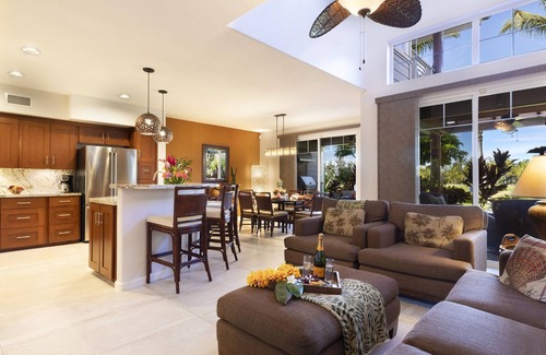 Waikoloa House | 2025 Special: Hilton Pool Pass,Discount Resort Golf, BBQ,Beach Gear, End Unit J4