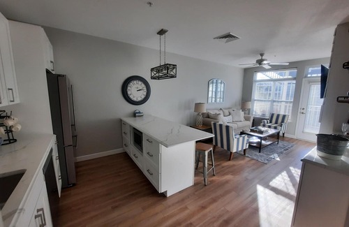Delavan Lake Condo | 203 - Cozy One Bedroom Condo w/Water Views from Balcony