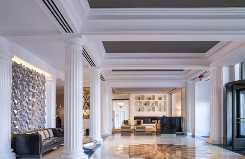 Downtown Hotel | 203 m² Hotel ∙ 127 guests
