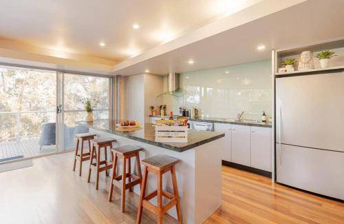 Lorne House | 204 m² House ∙ 3 bedrooms ∙ 7 guests