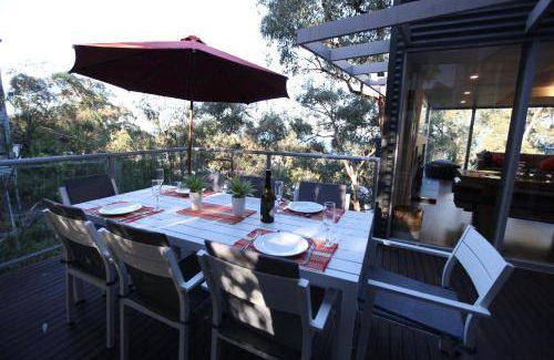 Lorne House | 204 m² House ∙ 3 bedrooms ∙ 7 guests