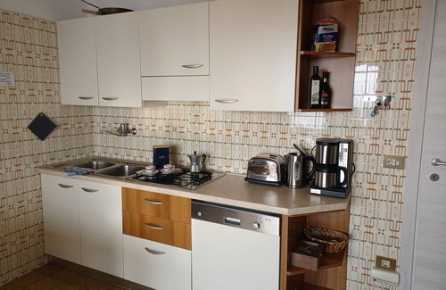 Gardola Apartment | # 208 Casa Allegro for 4 people, pool, lake view