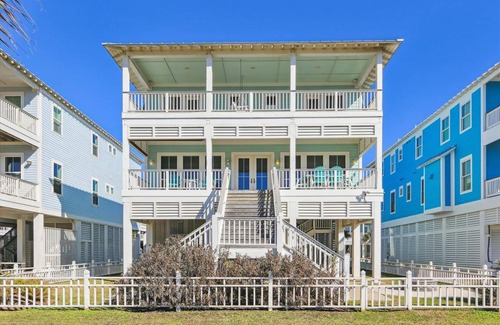 Beachside Village House | 209 m² House ∙ 5 bedrooms ∙ 12 guests